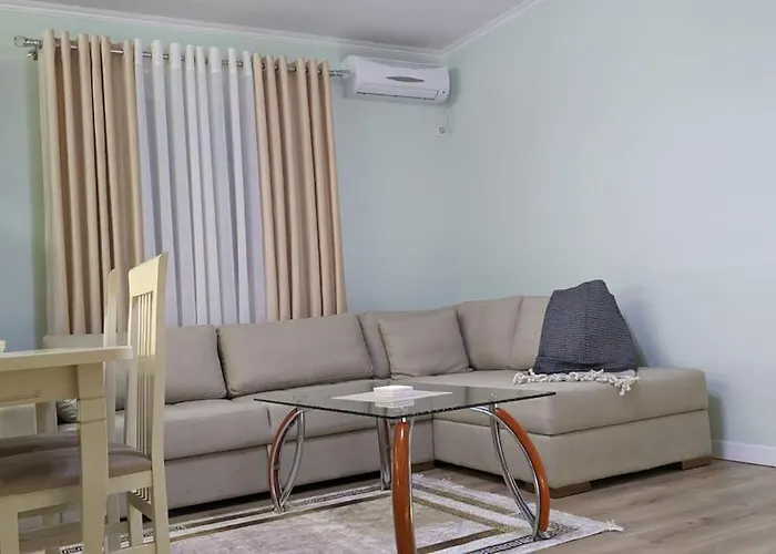 Apartment Spacious Modern Close To Centre - Rruga At Zef Valentini, Block 20, 2nd Floor Tirana