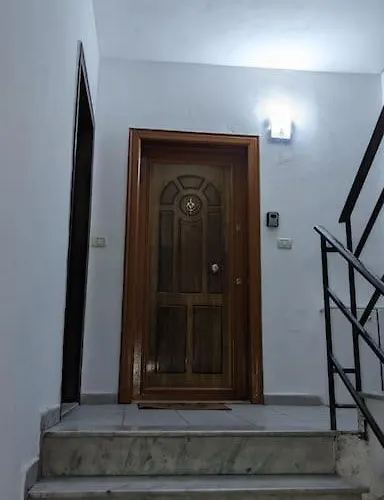 Spacious Modern Close To Centre - Rruga At Zef Valentini, Block 20, 2nd Floor شقة