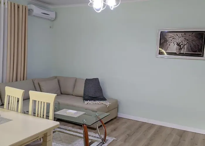 Spacious Modern Close To Centre - Rruga At Zef Valentini, Block 20, 2nd Floor