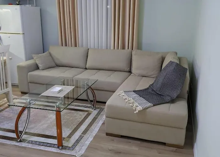 شقة Spacious Modern Close To Centre - Rruga At Zef Valentini, Block 20, 2nd Floor *
